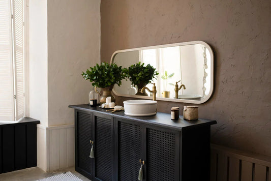 8 Dramatic & Elegant Dark Vanity Bathroom Ideas